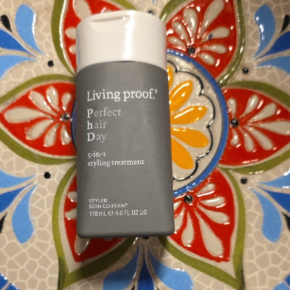 Living Proof 5-in-1 Styling Treatment — Gray and White Bottle
